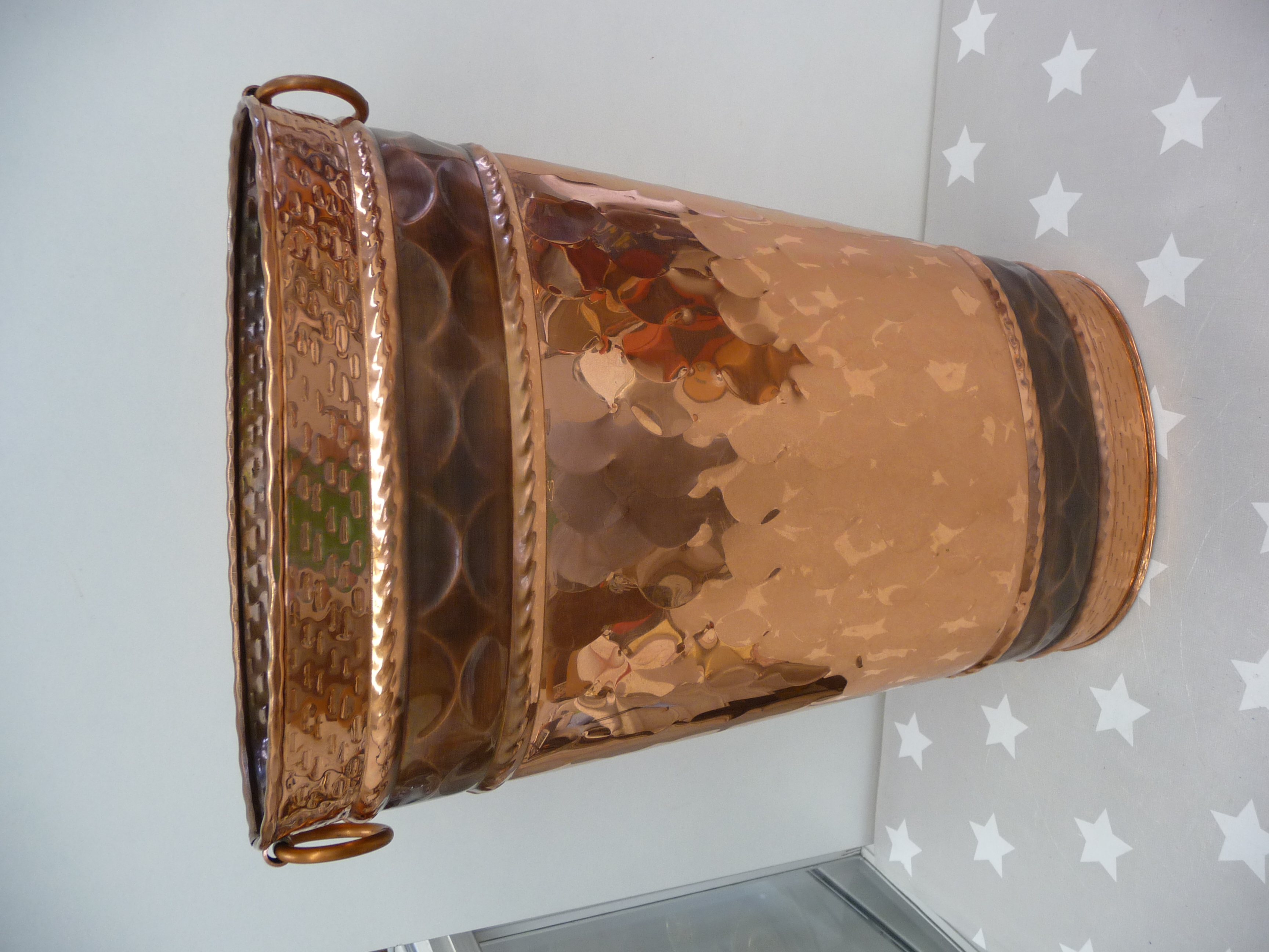 alter Regenschirmständer 